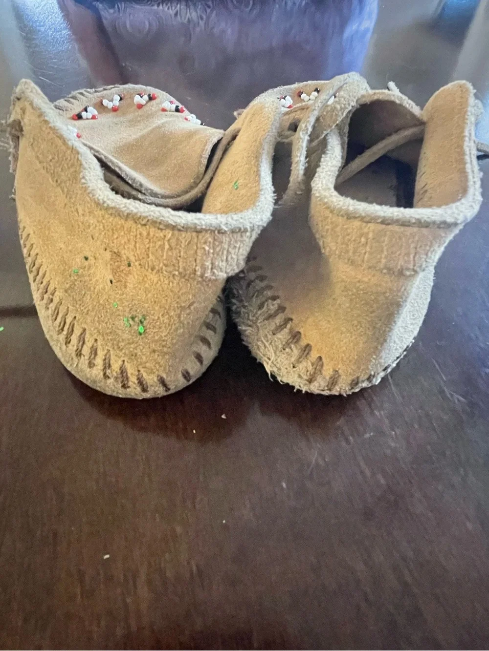 VINTAGE Kids Size 10 Minnetonka Tan Suede Beaded Moccasin with Leather Soles